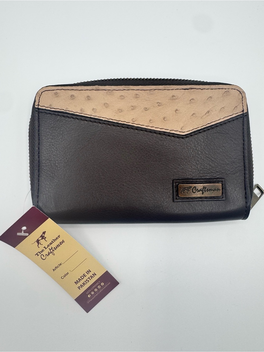NWT Leather Craftsmen Zip Around Wallet Brown Ostrich Print Accent